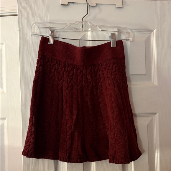 Hollister Dresses & Skirts - Hollister Burgundy Cable Knit Skirt